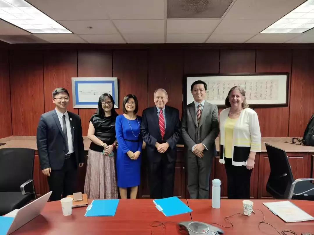 富有国际教育携手美国凯泽大学开启线上学位教育崭新时代