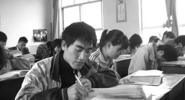 荷光者丨最美教师刘秀祥:相信奋斗的力量